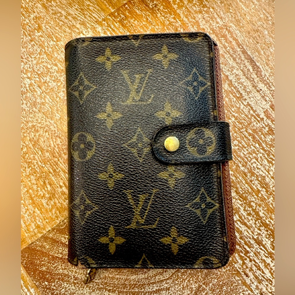 LV (2-fer) Wallet and card holder with COA! Porte-Papier Zippé Wallet